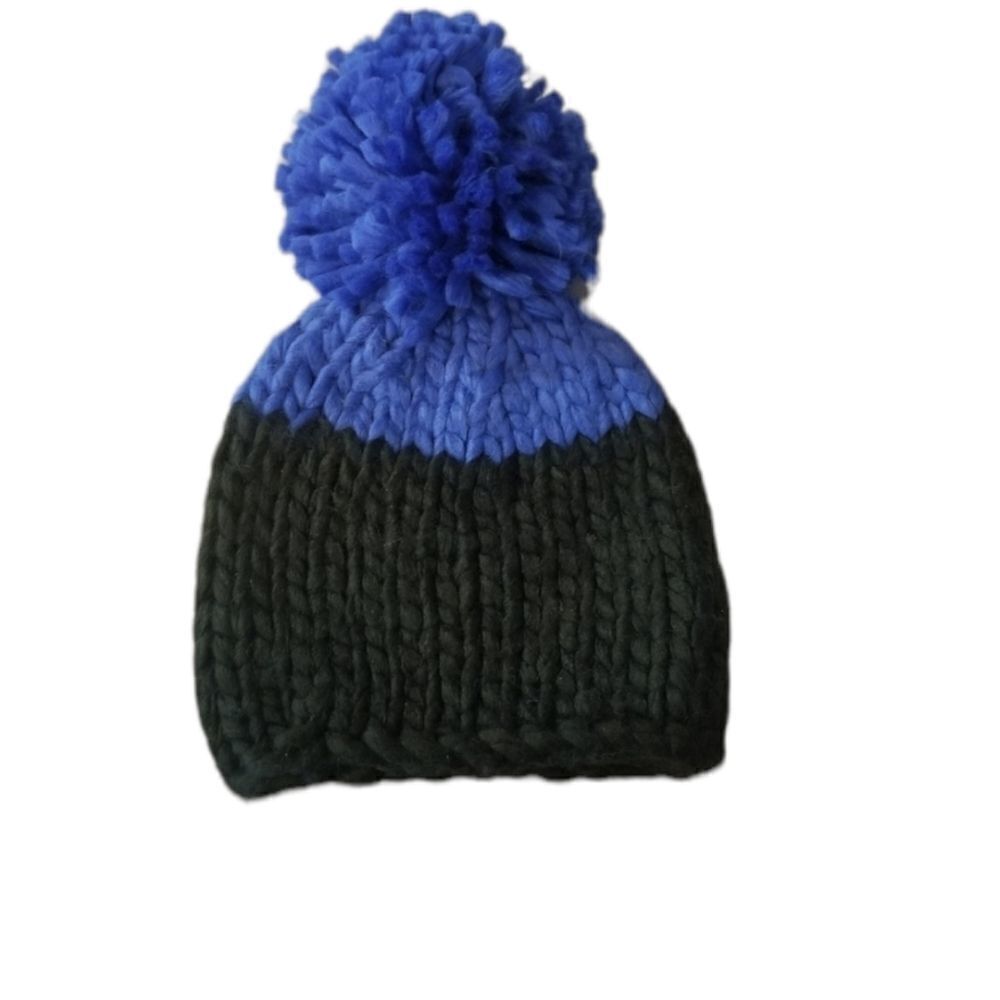 Free People Cozy Up‎ Black & Blue Beanie
